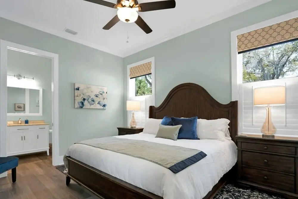 Downtown St Augustine Steps to Ice Plant Upscale
