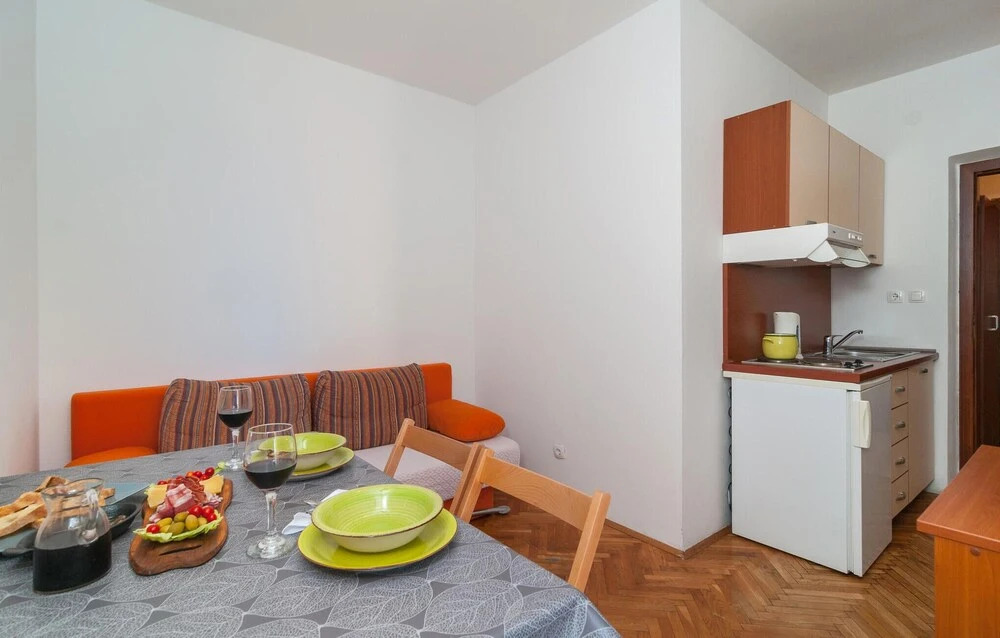 Stunning Home in Podstrana With Wifi and 1 Bedrooms