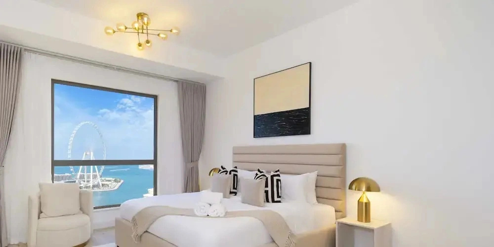 LUX  The Dubai Eye Sea View Suite