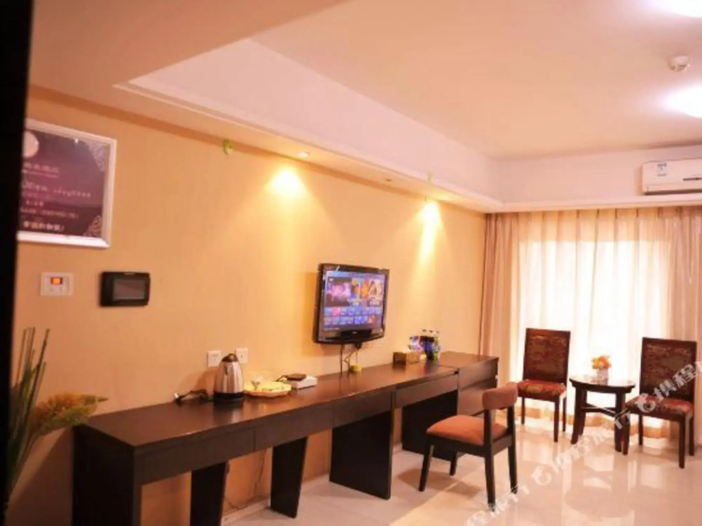 Shidai Weigang Business Hotel