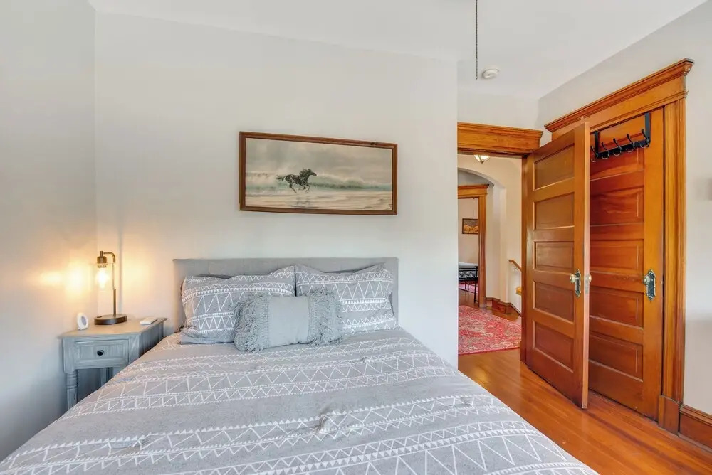 2 Mi to Steamtown Nhs: Family Home w/ Backyard!