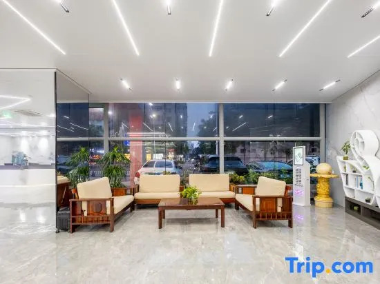 Haikou Golden Century Hotel (Guomao Center Friendship Sunshine City Store)