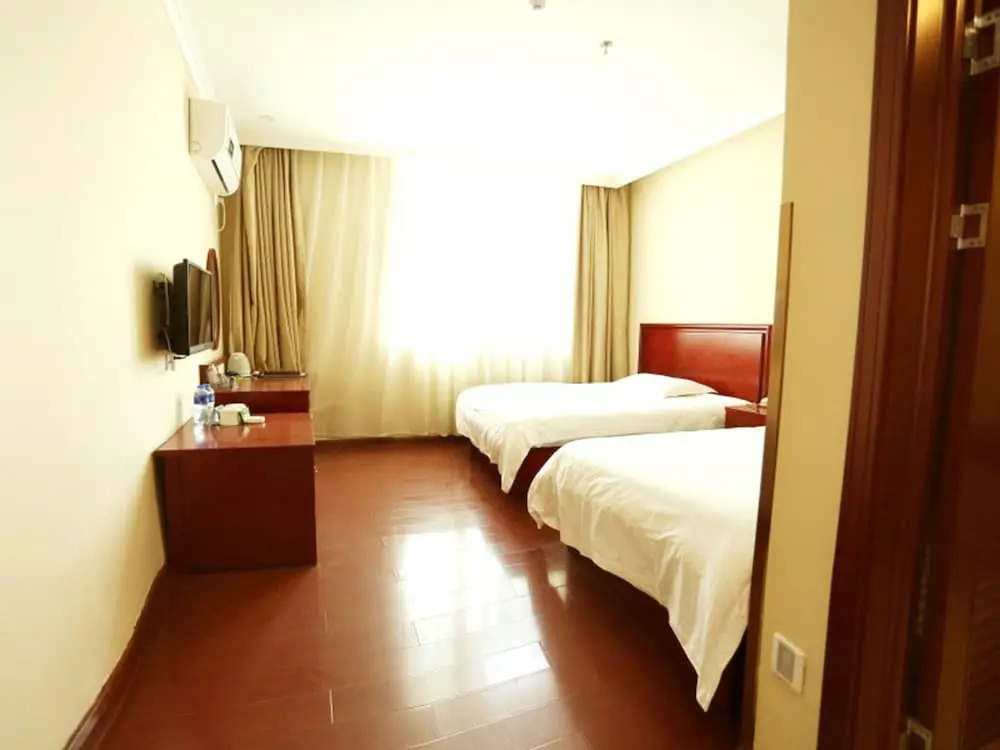 GreenTree Inn Anhui Fuyang Taihe South Xiyang Road Business Hotel