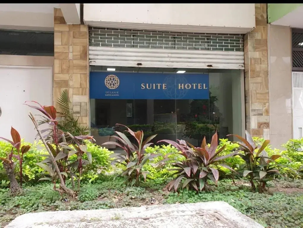 OCEANIk SUITES & HOTEL