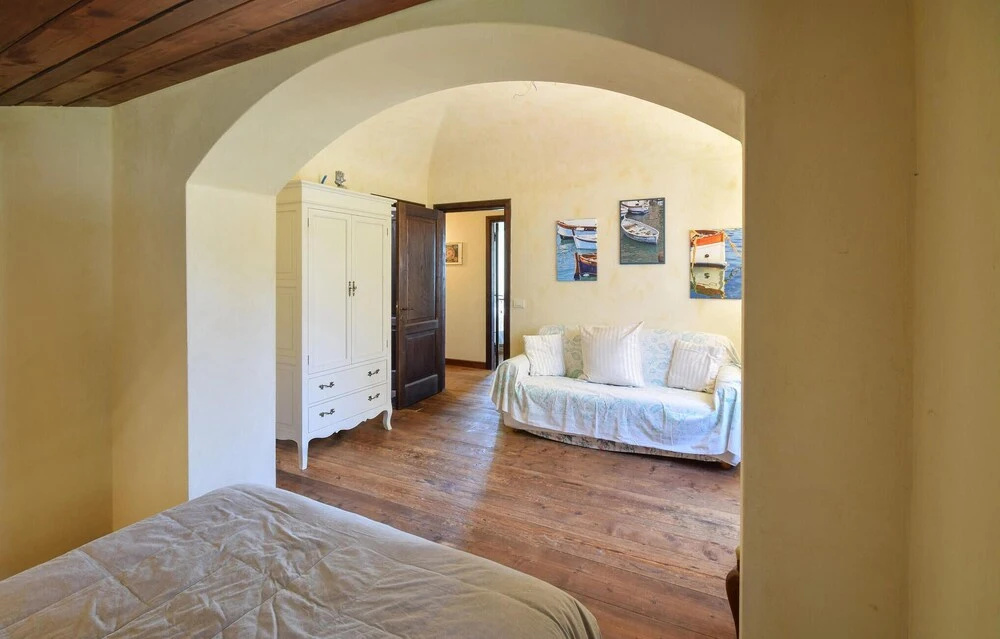 Beautiful Home In Cogorno