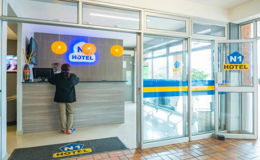 N1 Hotel & Campsite Victoria Falls
