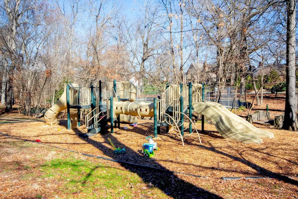 2 Mi to Dtwn Greensboro: Centrally Located Home