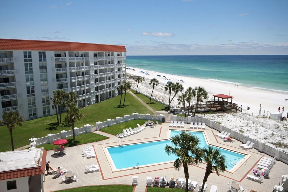 466 El Matador 2 Bedroom Condo by RedAwning