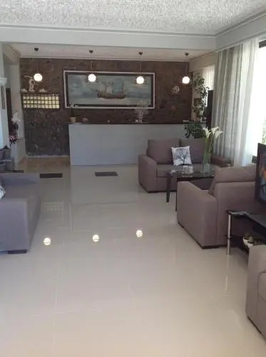 Angela Hotel