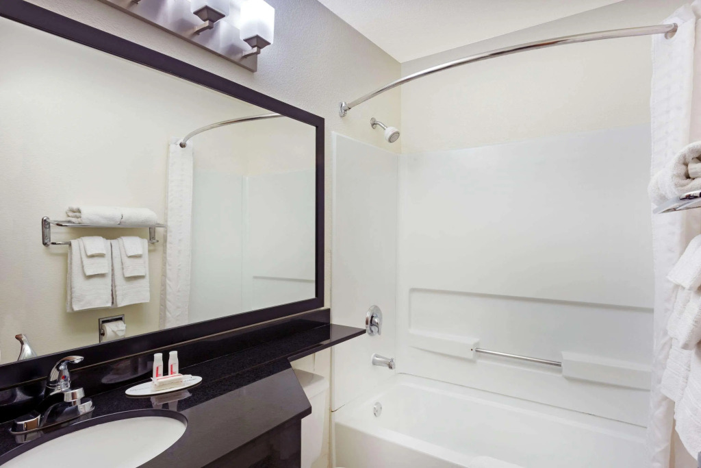 Rodeway Inn & Suites Chandler - Phoenix South I-10