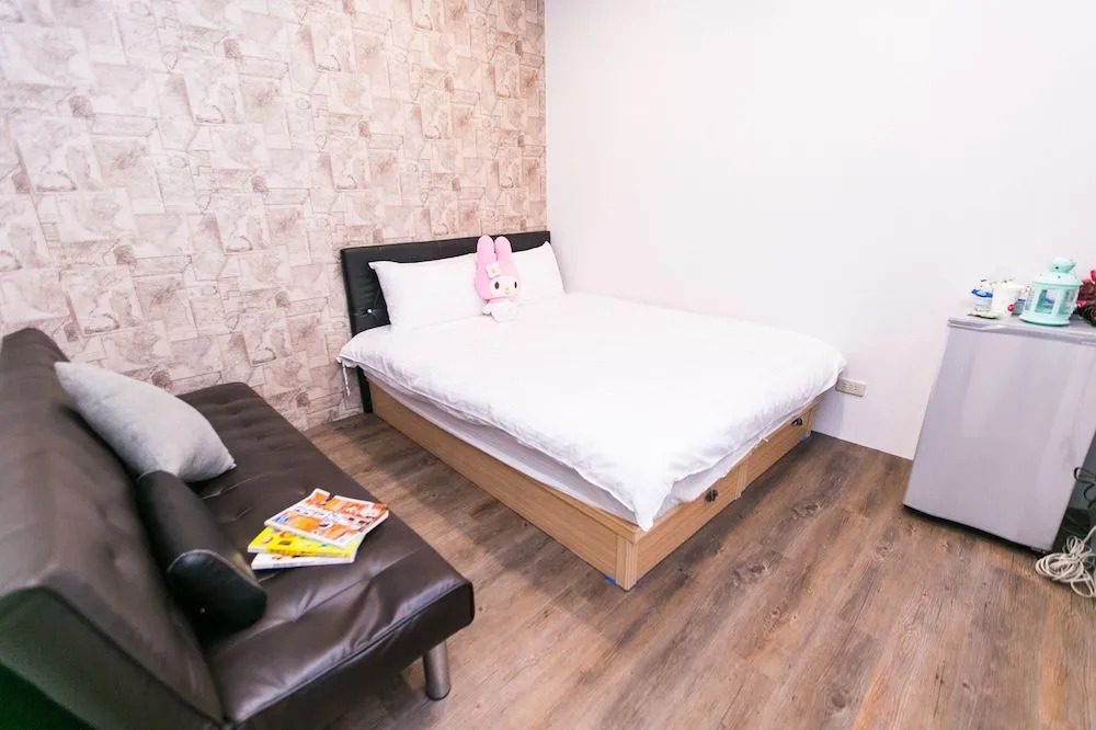 Taichung 213 corner homestay(臺中 213 角落民宿)