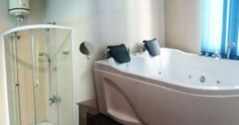 Monty Hotel