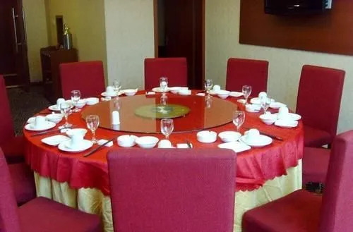 Hollyear Hotel
