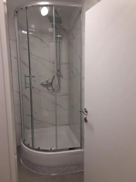 Apartman sa lođom 2+2