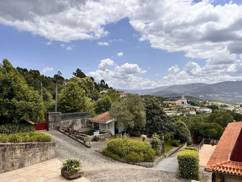 Nomad s Country - Cimo de Vila Mountain Window