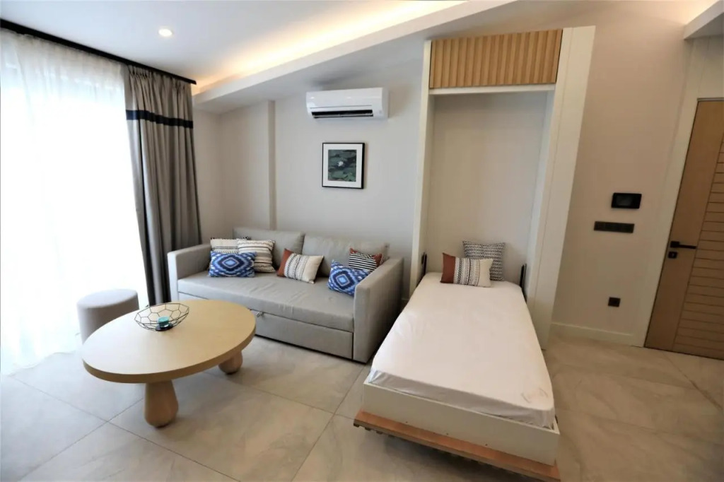 A Suite Side