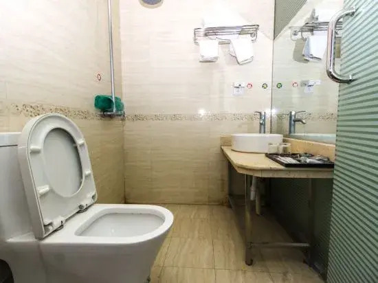 Linquan Hongdu Hotel