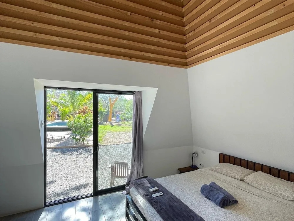 Pyramid Lodge Tamarindo Akhenaton