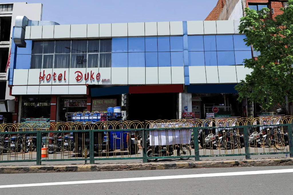 OYO 29231 Hotel Agarwal