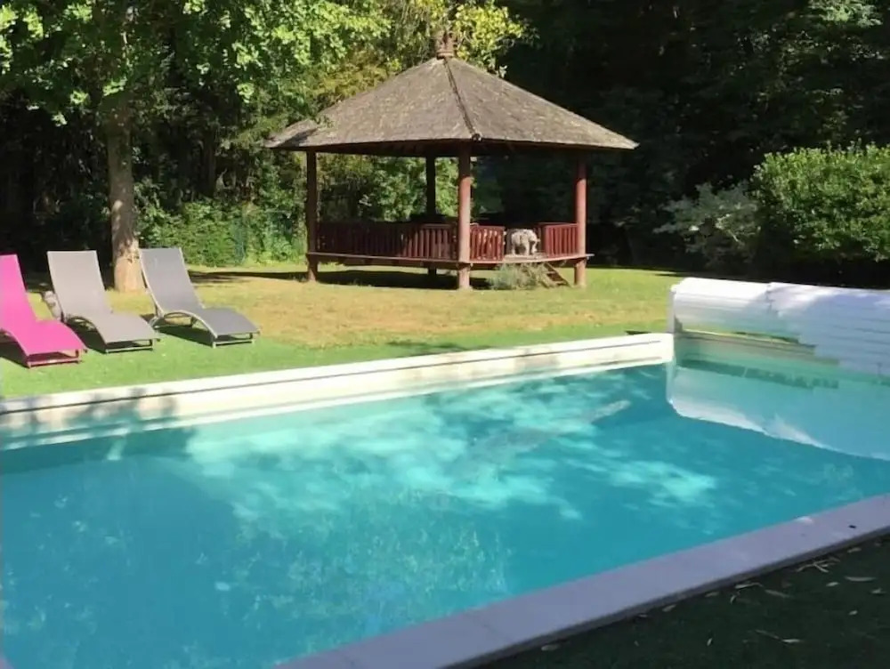 Chambre dhotes Les Rives de la Tronne