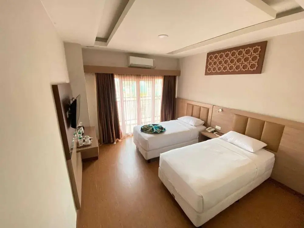 Kareem Syariah Hostel Bukittinggi