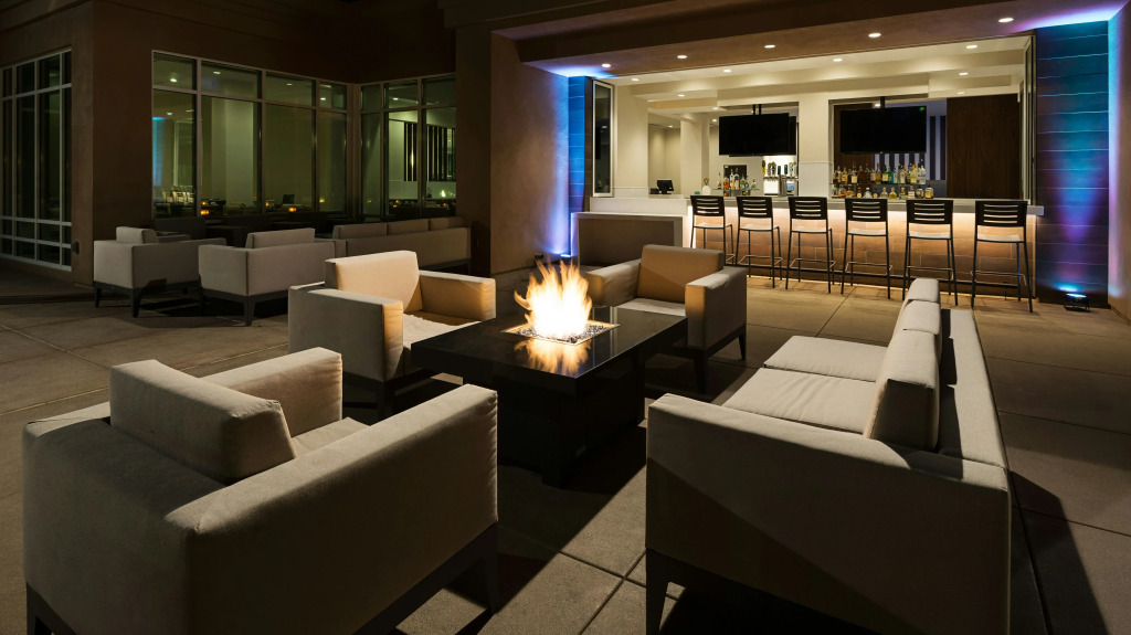 DoubleTree by Hilton San Diego Del Mar