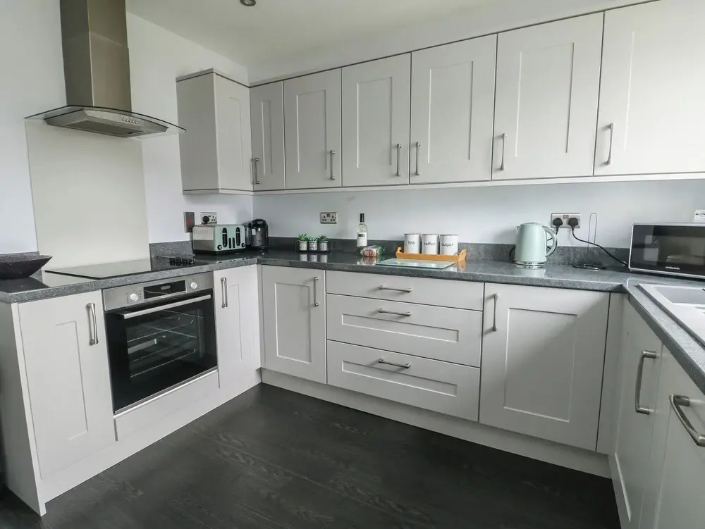 4 Parc Delfryn