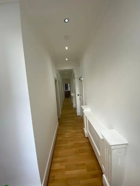 Charming 2-bed Apartment in Wolverhampton