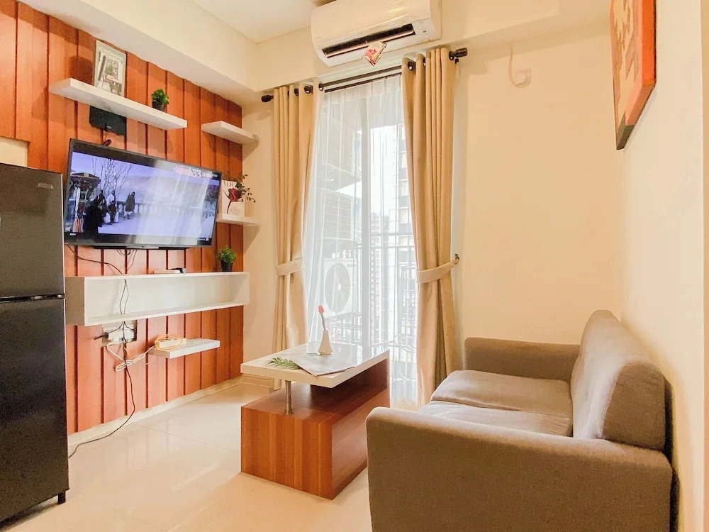 Homey Wooden Touch 2Br At Apartment Meikarta District 1