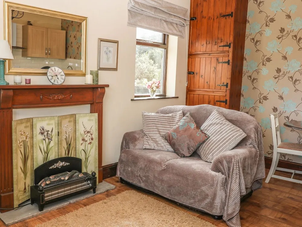 The Cottage at Moseley House Farm