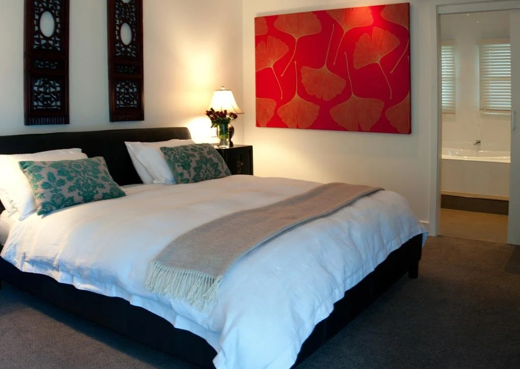 Provenance Accommodation