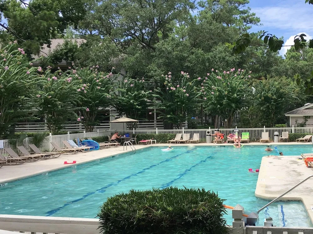 New Listing! All-suite Getaway W/ Pools & Tennis 2 Bedroom Condo