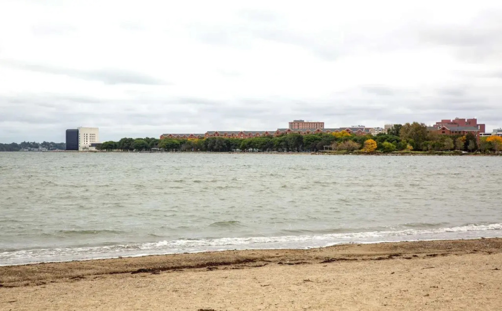 DoubleTree by Hilton Hotel Boston Bayside