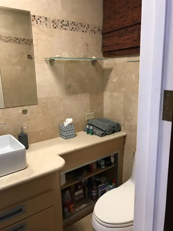 Oversize Studio close to the Beach/Airport