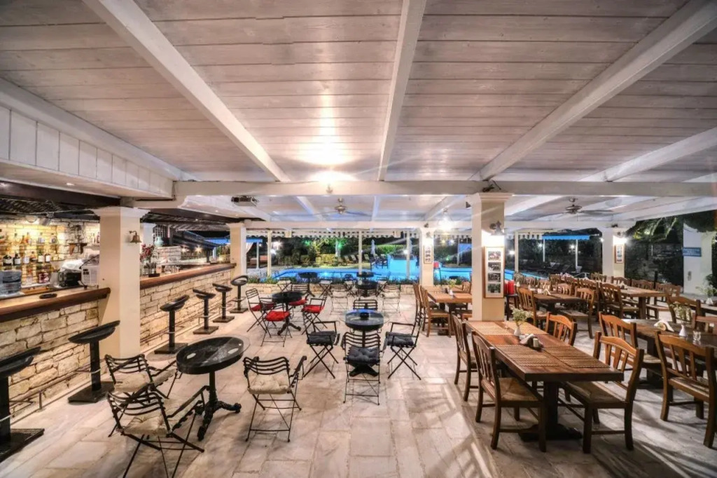Paxos Club Resort & SPA