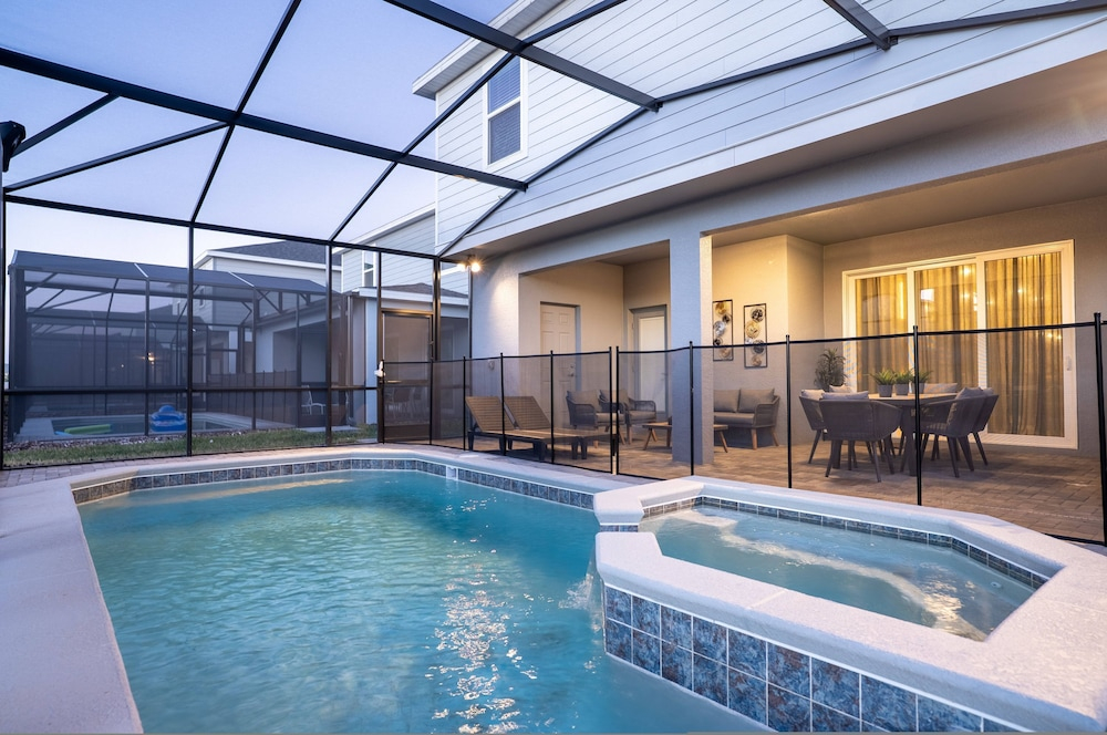7BR Windsor Cay w Game Room Pool Near Disney