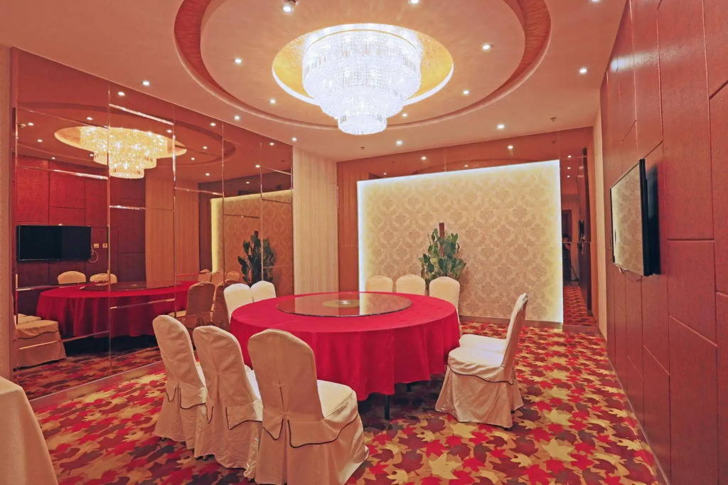 Fuyong Yulong Hotel
