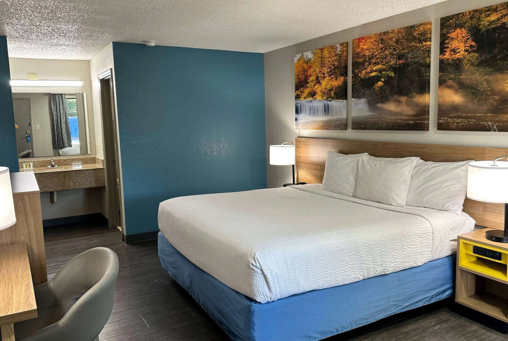 Days Inn by Wyndham Columbia NE Fort Jackson