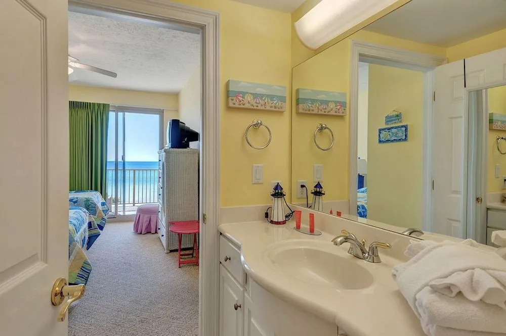 Oceanfront Condo with Spacious Balcony - Unit 0306 by RedAwning