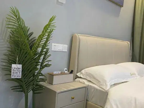 City Homestay (Hezhou Lingfeng Square)