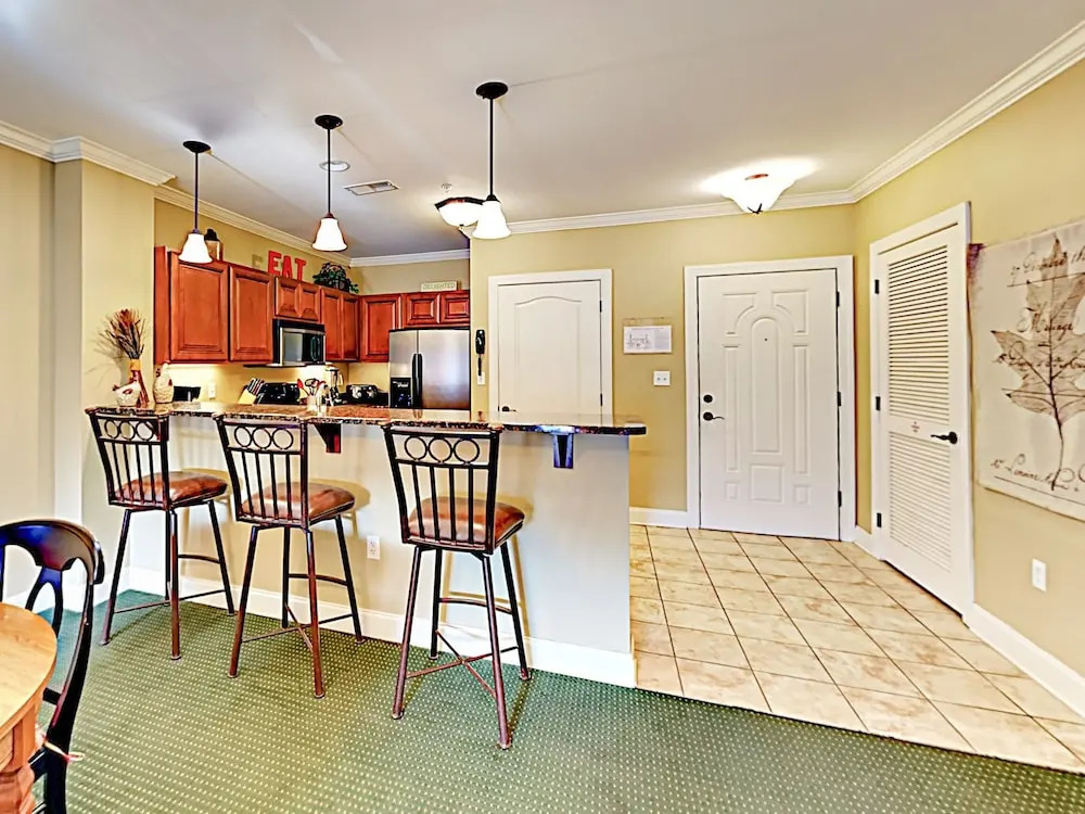 Bon Air #B3062 - 2 Br Condo