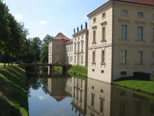Schloss-und Seeblick Apartment