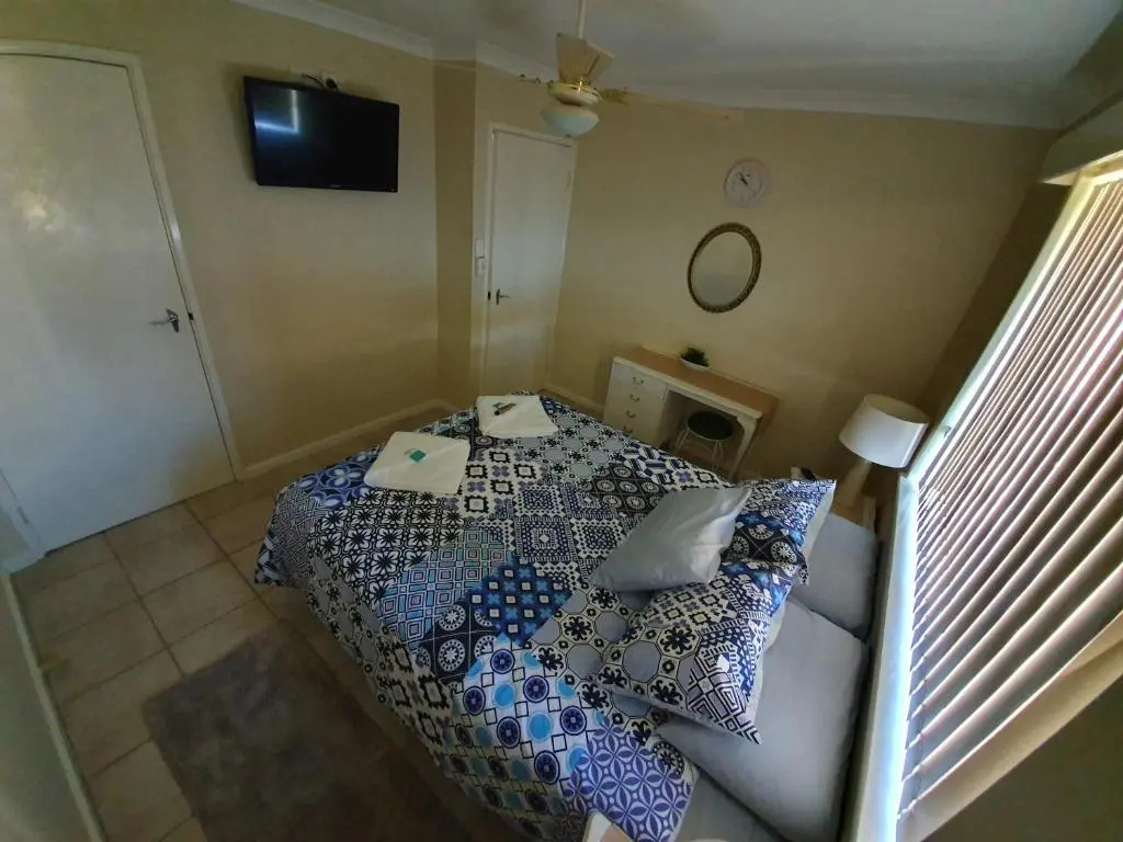 Ocean Beach Chalet 15