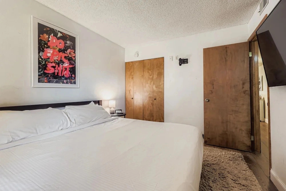 Frisco Hotspot - Hot Tub & More, Sleeps 4