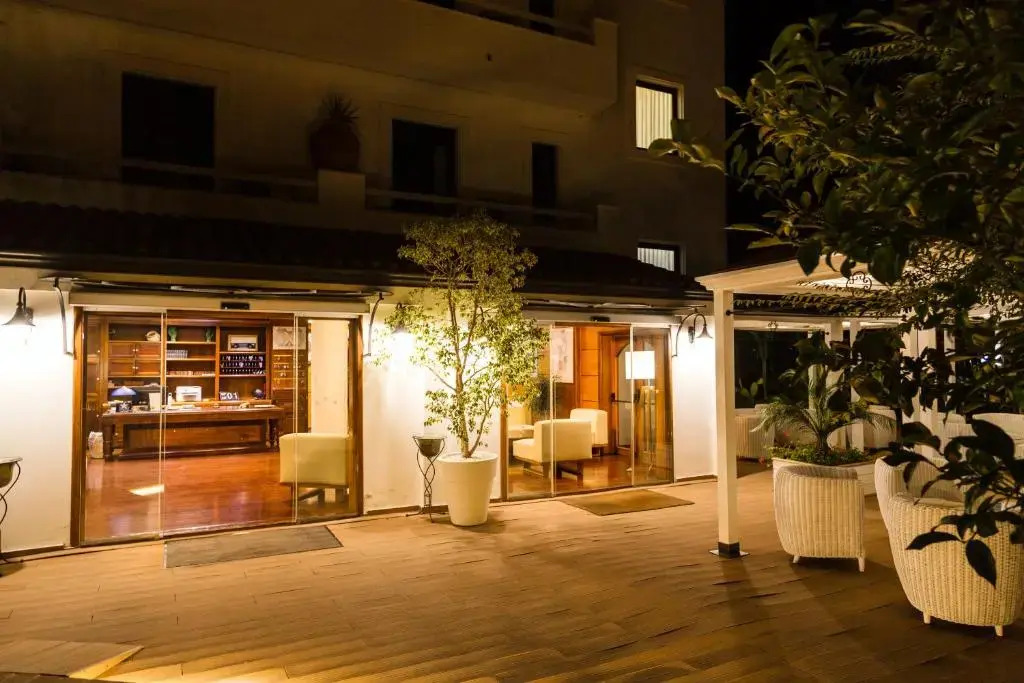 Hotel Mediterraneo
