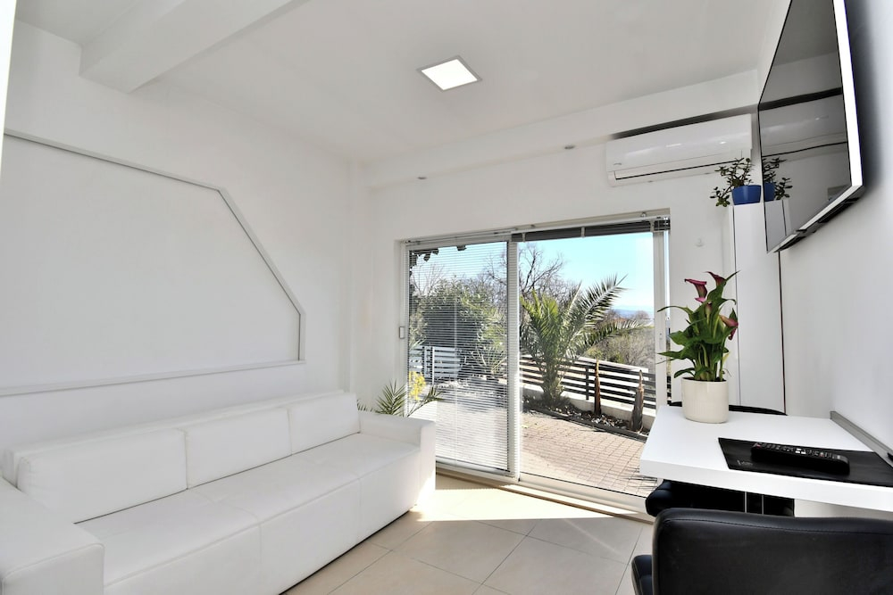 Apartments Lux with pool