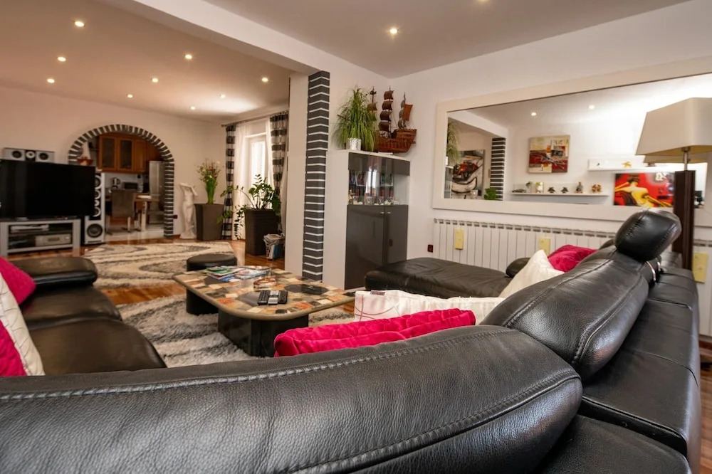4 Great Villa Ancora For 12 Guests