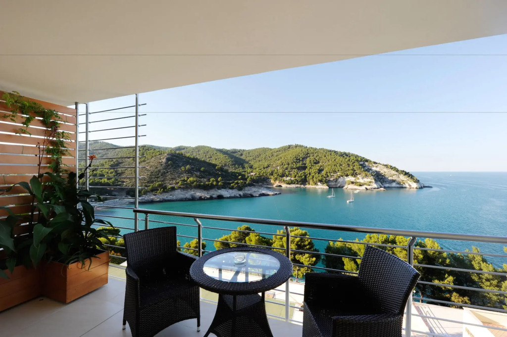 Pugnochiuso Resort Hotel del Faro