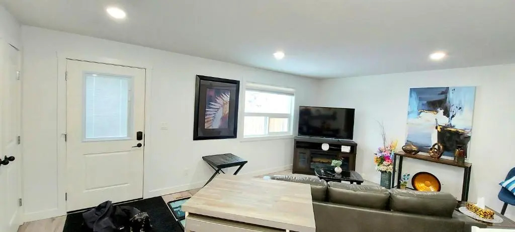 Executive 2 Bed 2 Bath Furnished - All inclusive