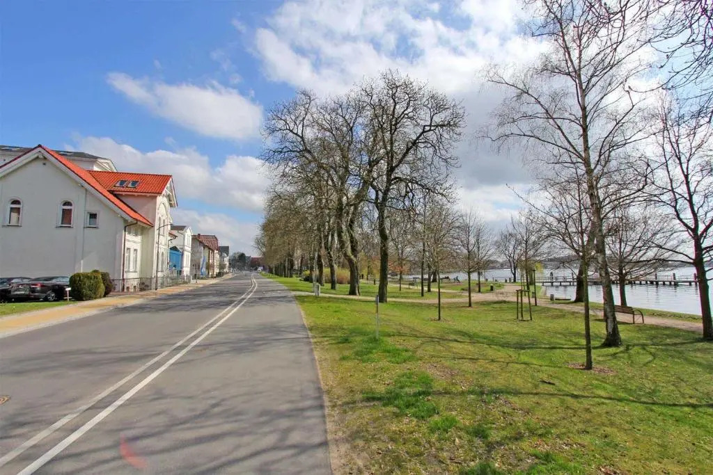 Stadtvilla an der Mueritz SEE 8970